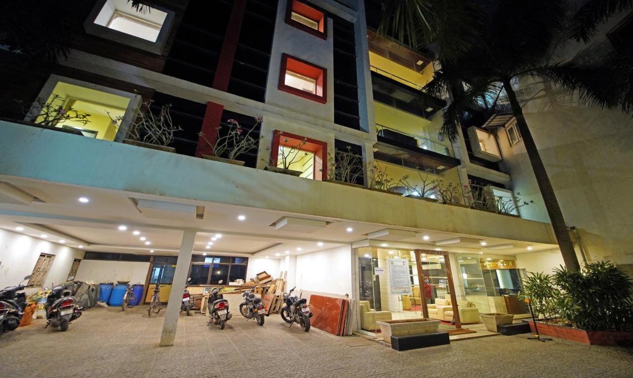 Treebo Trend Lake View Park T Nagar Chennai Exteriör bild