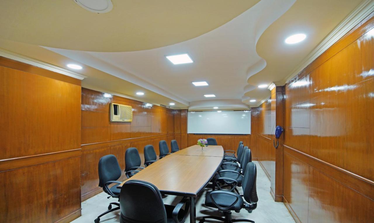 Treebo Trend Lake View Park T Nagar Chennai Exteriör bild