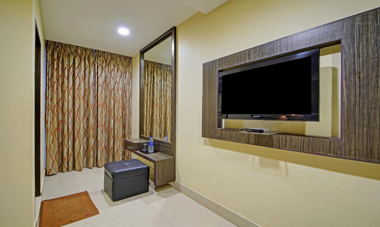 Treebo Trend Lake View Park T Nagar Chennai Exteriör bild