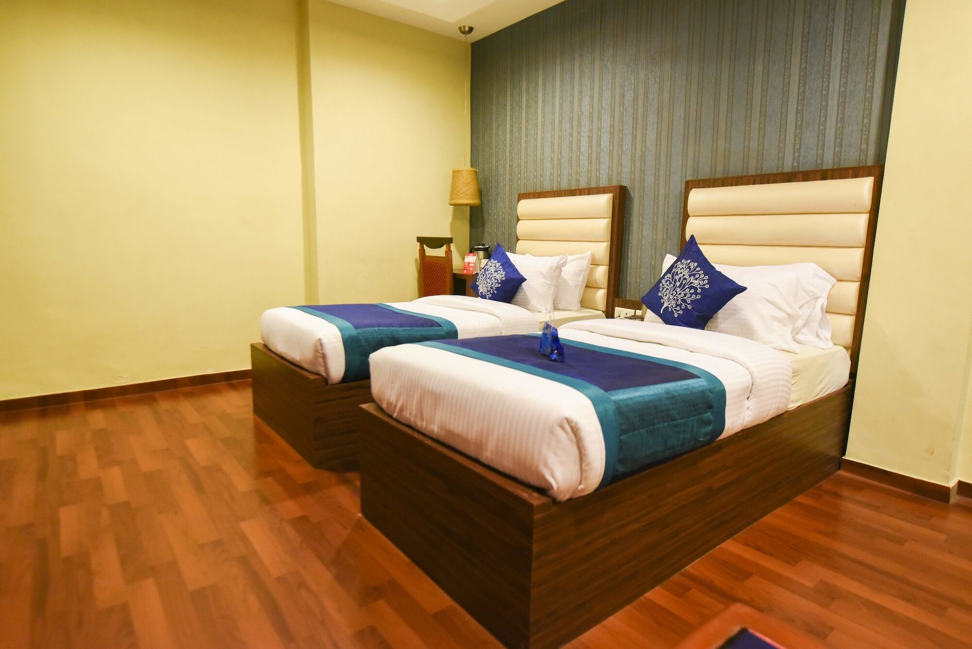 Treebo Trend Lake View Park T Nagar Chennai Exteriör bild